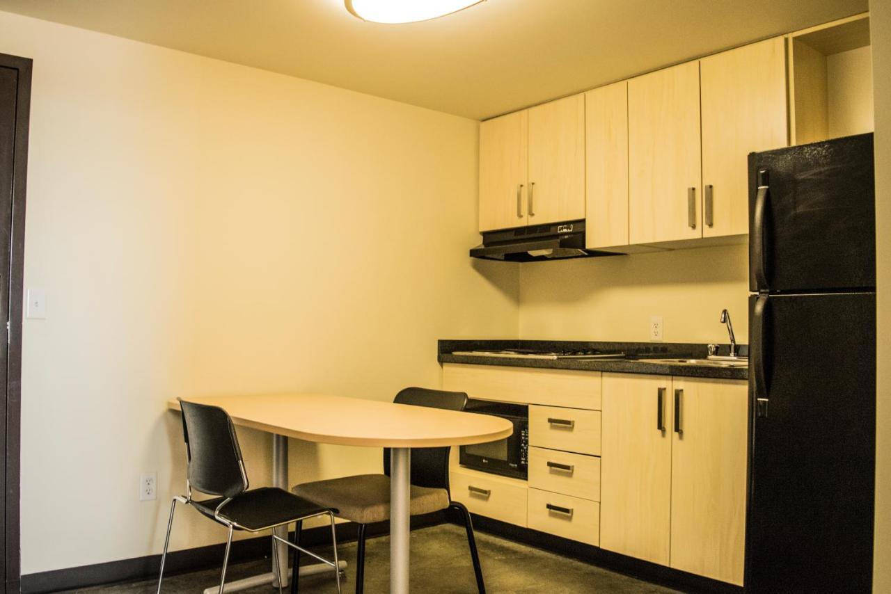 Sait Residence & Conference Centre - YYC מראה חיצוני תמונה